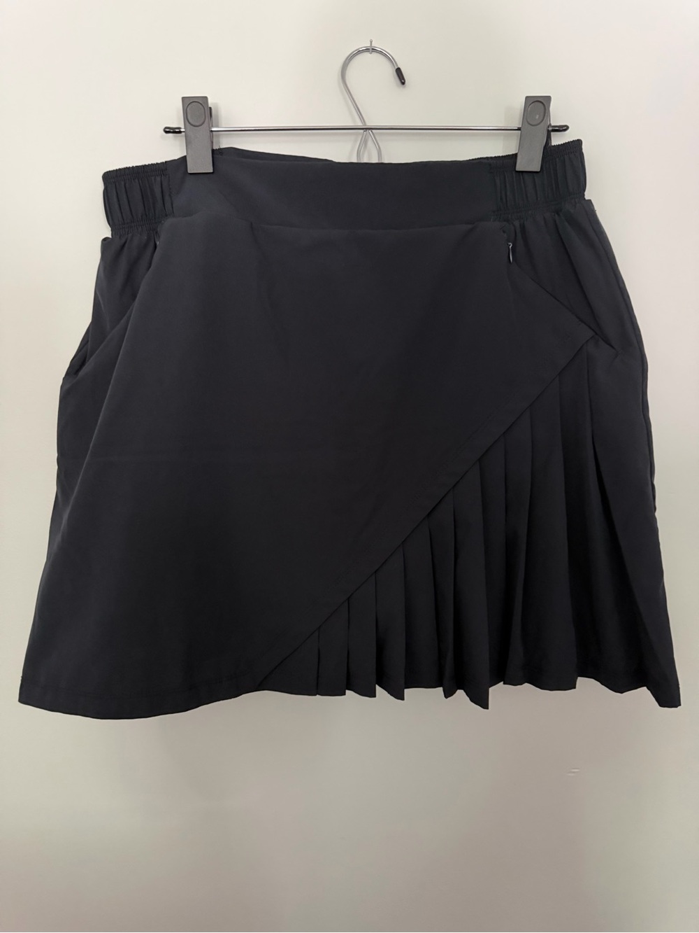 Mondetta Black Wrap-Pleat Skirt